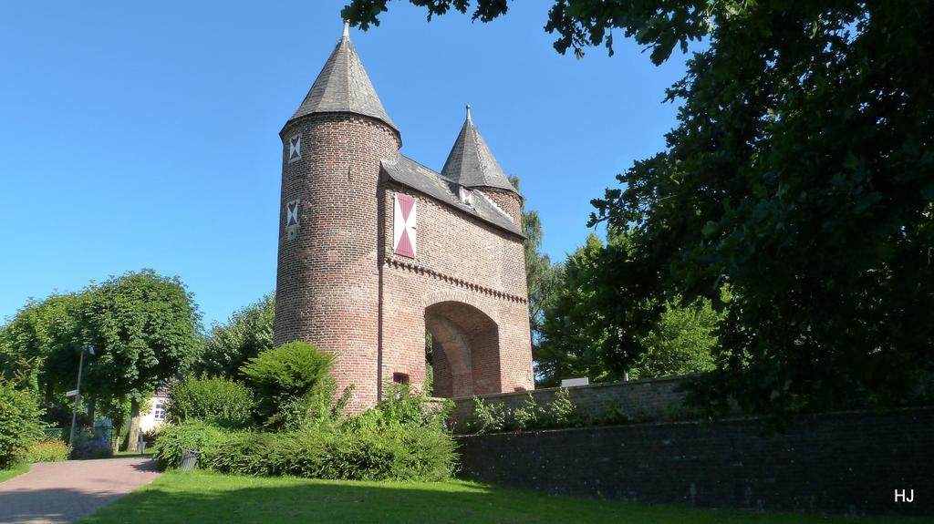 Ferienwohnung Eulenturm Ксантен Номер фото